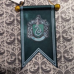 Green Slytherin house banner